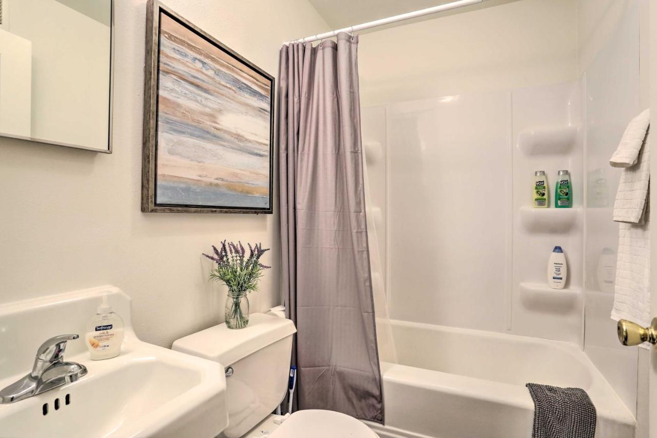 Upscale Apt At The Lofts In Historic Downtown Lead Exterior photo