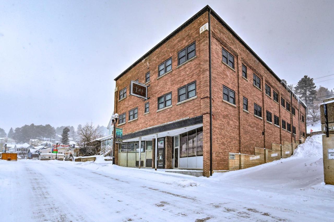 Upscale Apt At The Lofts In Historic Downtown Lead Exterior photo